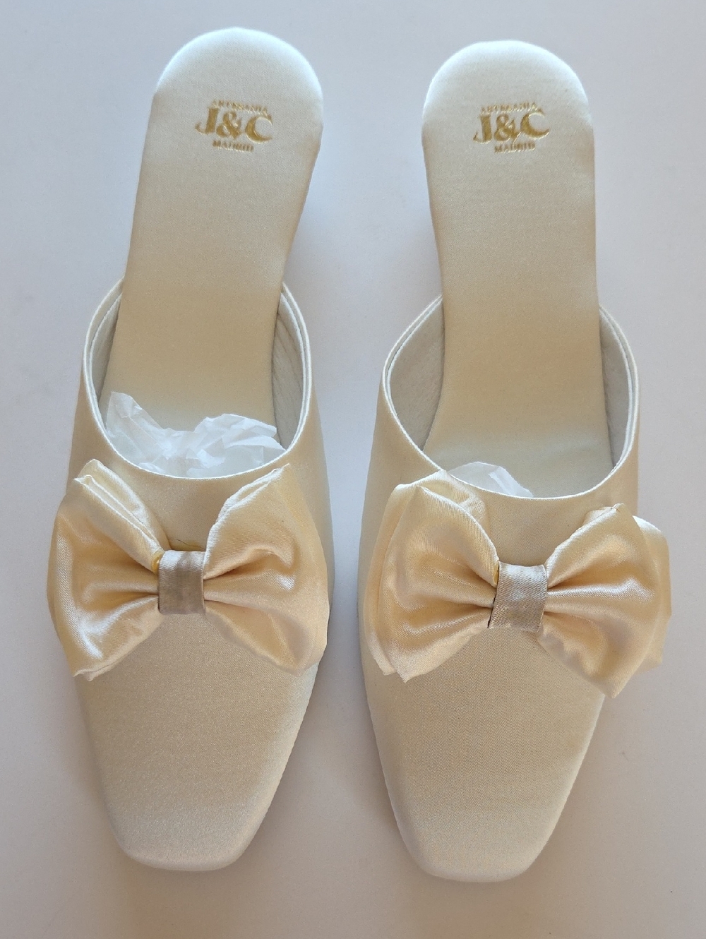 J&C Artesania Madrid Satin Boudoir/Bridal Slide Slippers, Ivory, Size 9